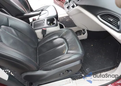 2018 Chrysler Pacifica Touring L Plus z USA, uszkodzony, nr VIN 2C4RC1EG6JR351593